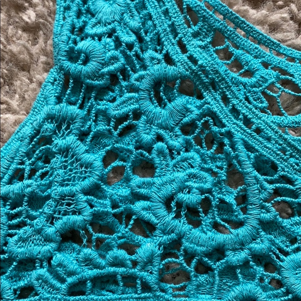 Boutique Blouse - Picture 7 of 7